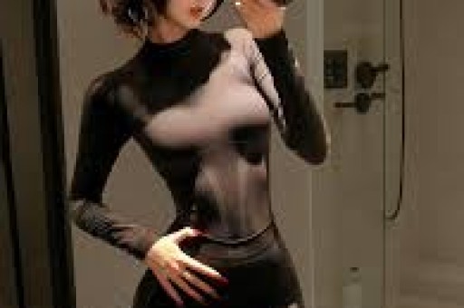 网红“迅猛龙特蕾莎”会员直播引热议因操作失误公开回应真相！
